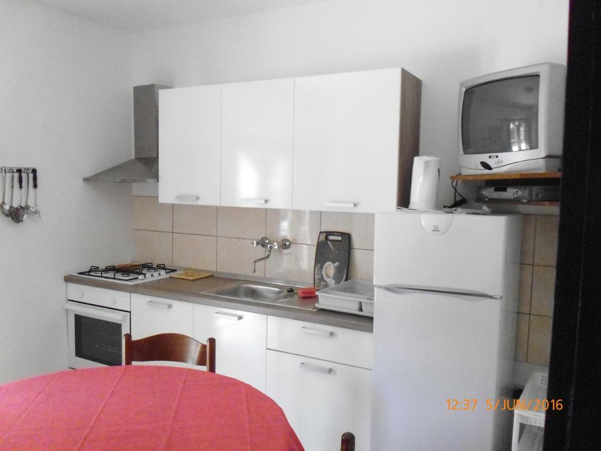 Apartments Lidija Pag Town Zewnętrze zdjęcie