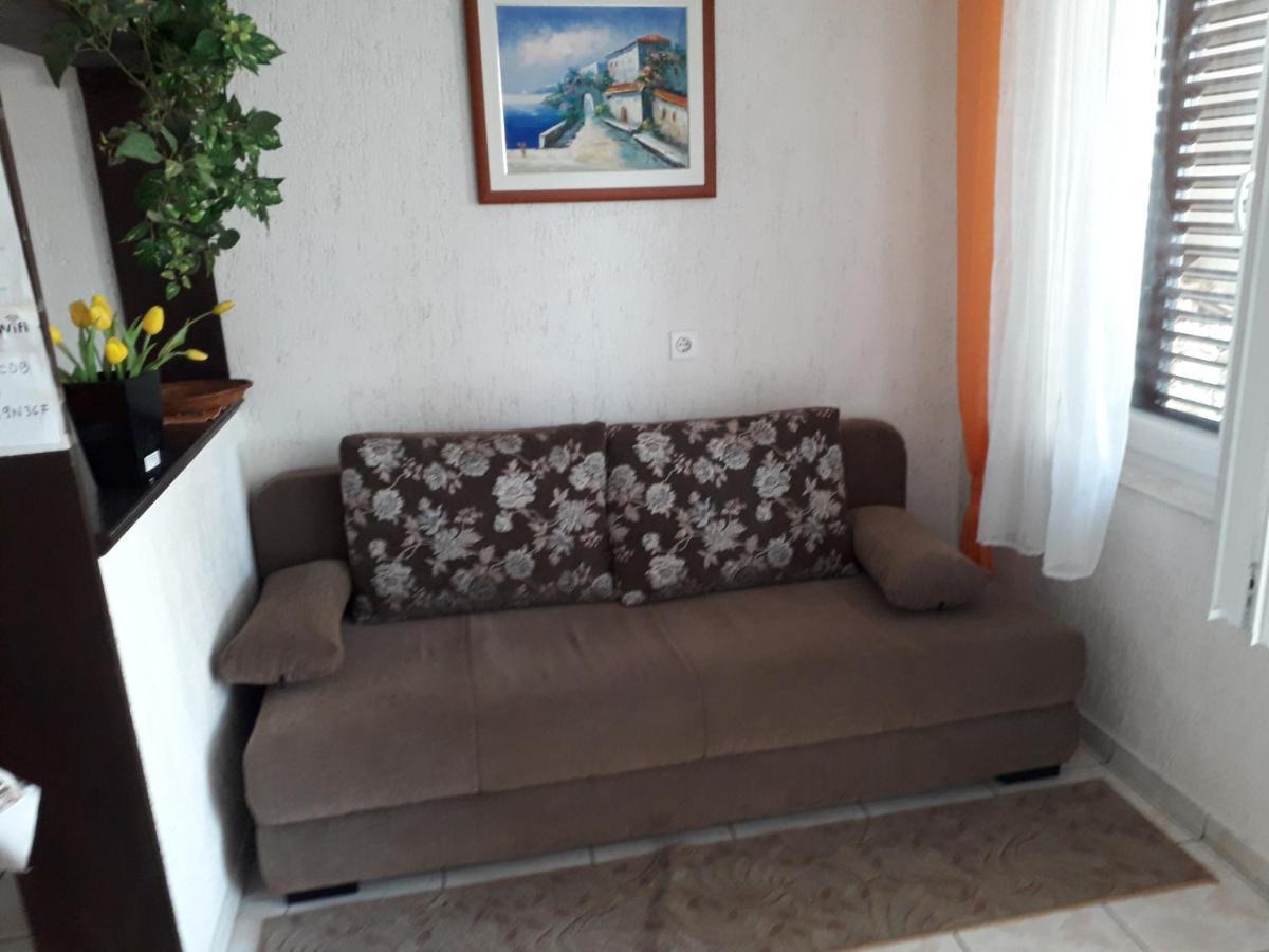 Apartments Lidija Pag Town Zewnętrze zdjęcie